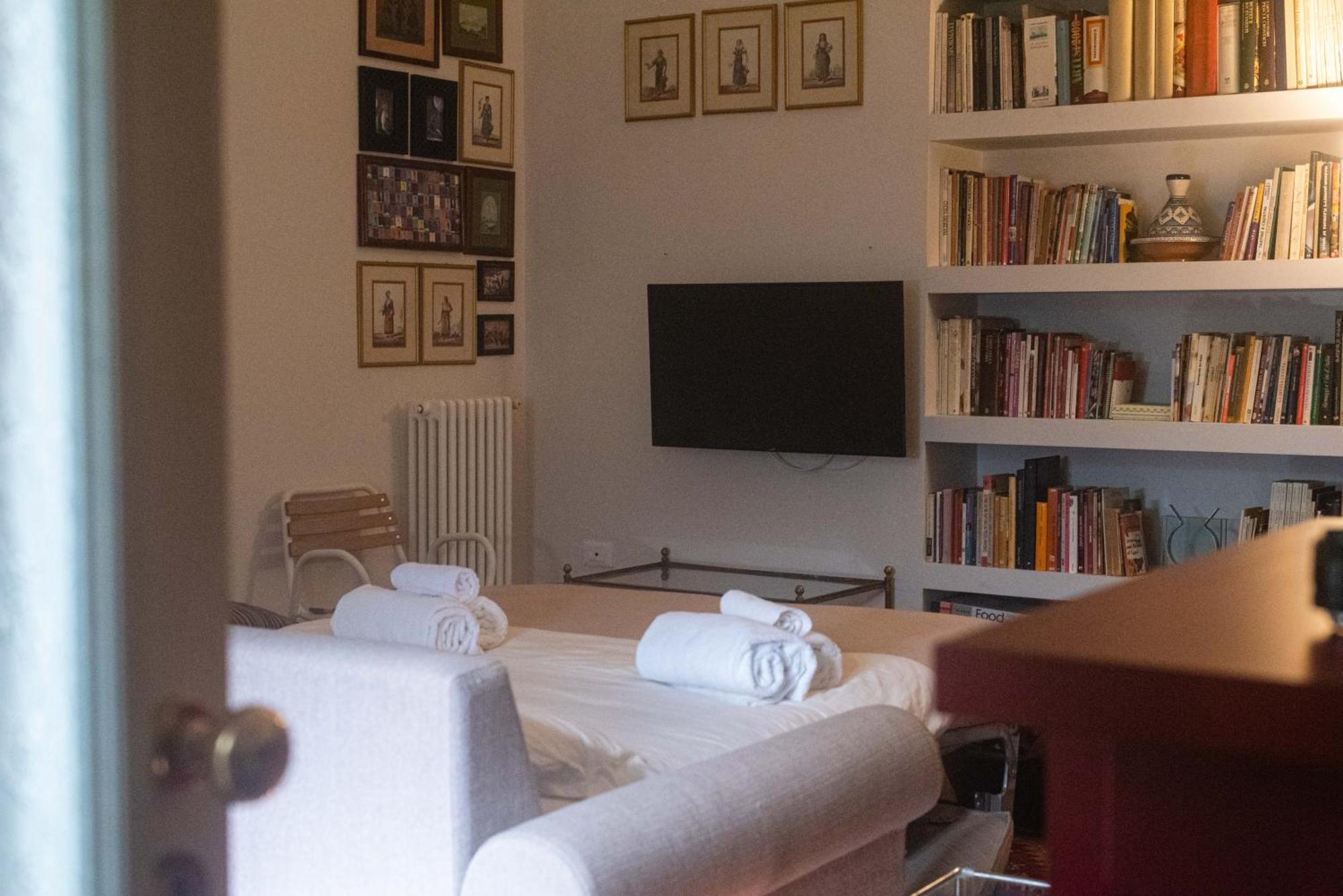 Apartment Cortile Montechia By Domusextra
